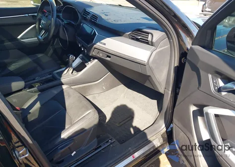 2020 Audi Q3 Premium 45 Tfsi S Line Quattro Tiptronic z USA, uszkodzony, nr VIN WA1DECF39L1103948